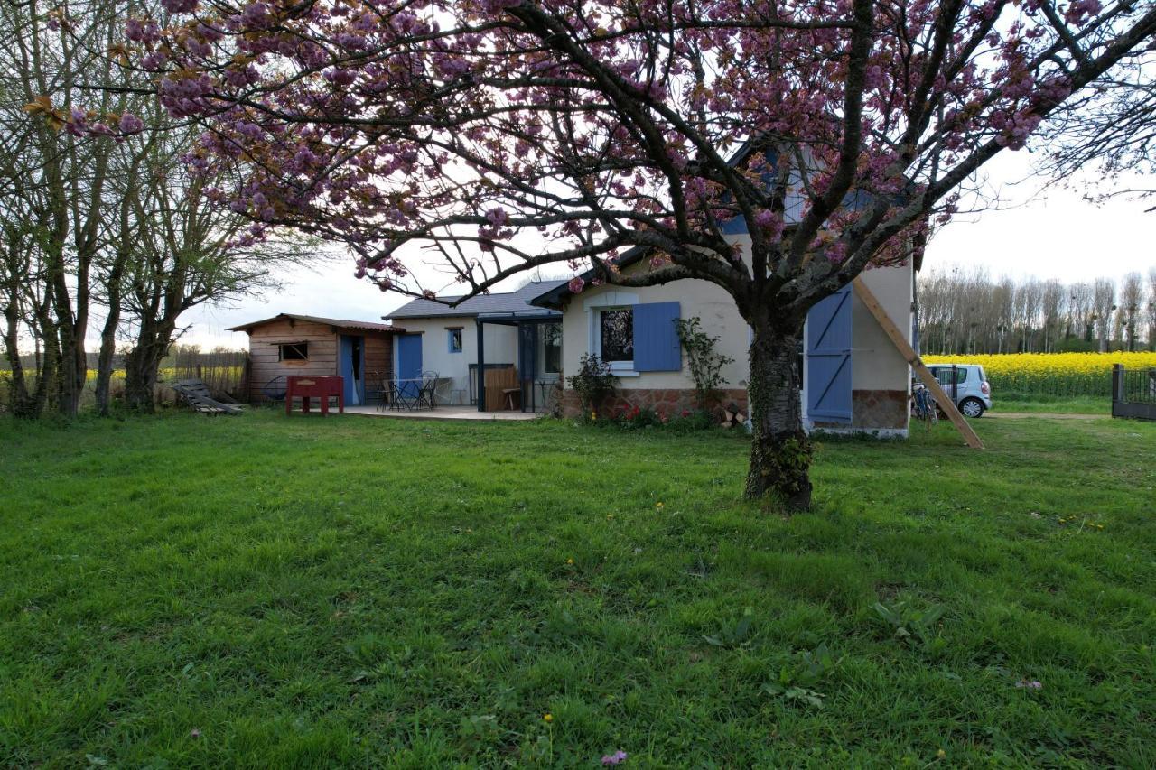 Le Gite Du Loir A Velo, Gite D'Etape, Backpacker Marçon Exterior foto